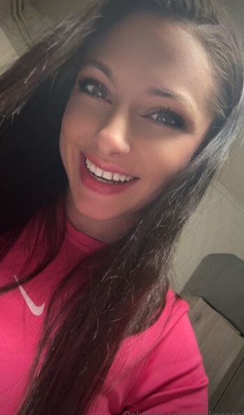 Leaked Emelineeee private photo viral onlyfans
