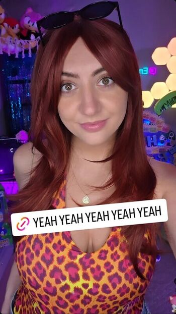 Leaked Emidivergent  page private photo viral onlyfans