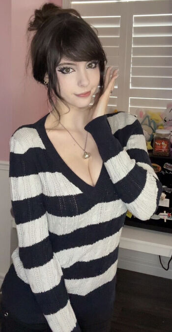 Leaked Emiki private photo viral onlyfans
