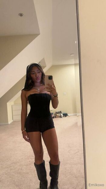 emikoxo