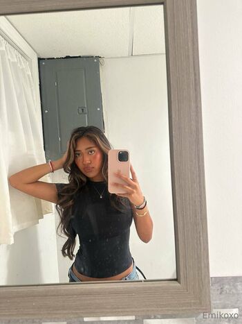 Leaked Emikoxo private photo viral onlyfans