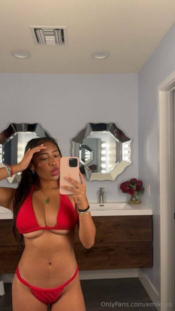 Leaked Emikoxo private photo viral onlyfans