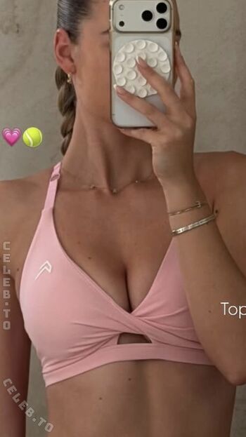 Leaked Emilia bte page private photo viral onlyfans
