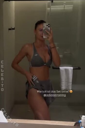 Leaked Emilia bte private photo viral onlyfans