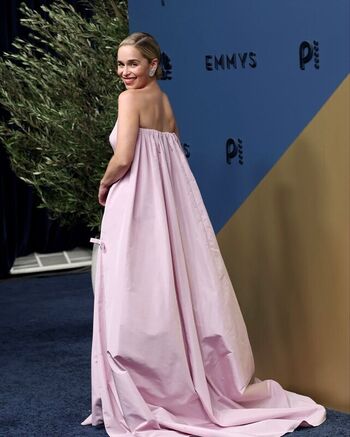 Leaked Emilia clarke page private photo viral onlyfans