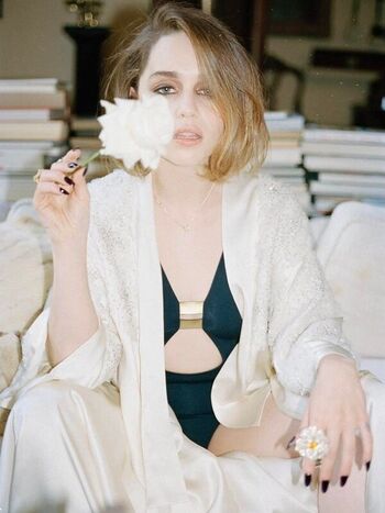 Leaked Emilia clarke page private photo viral onlyfans