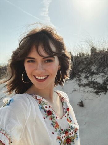 Leaked Emilia jones private photo viral onlyfans
