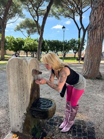 Leaked Emilie brooklyn private photo viral onlyfans
