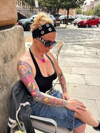 Leaked Emilie brooklyn private photo viral onlyfans