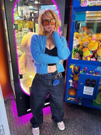Leaked Emilie brooklyn private photo viral onlyfans
