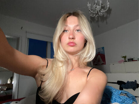 Leaked Emilie tougas tremblay private photo viral onlyfans