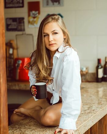 Leaked Emilly schellmann page private photo viral onlyfans