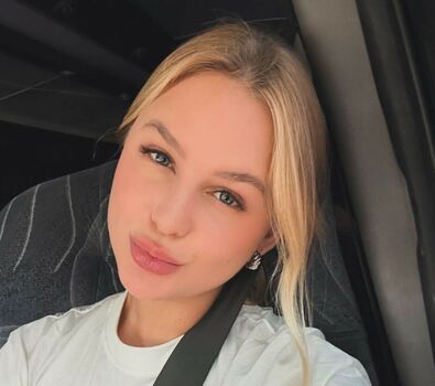 Leaked Emilly schellmann page private photo viral onlyfans