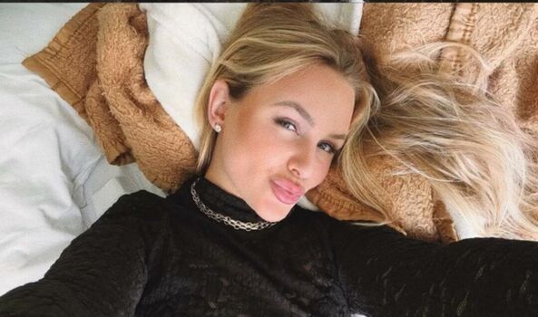 Leaked Emilly schellmann page private photo viral onlyfans