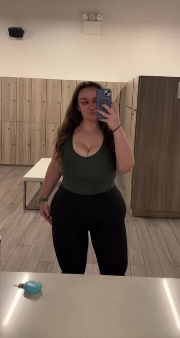 Leaked Emily  page private photo viral onlyfans