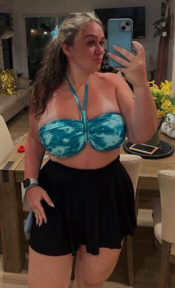 Leaked Emily  page private photo viral onlyfans