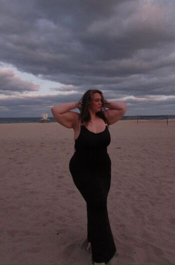 Leaked Emily private photo viral onlyfans