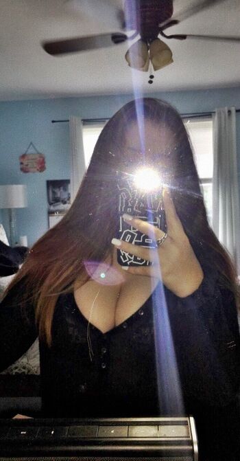 Leaked Emily b private photo viral onlyfans