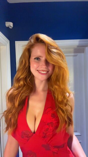 Leaked Emily deyt aysage private photo viral onlyfans