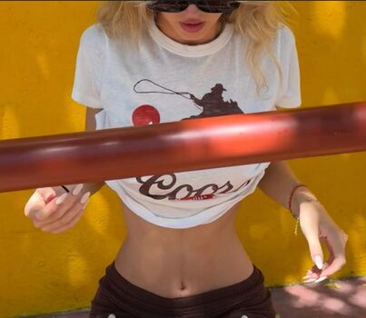 Leaked Emily dobson page private photo viral onlyfans