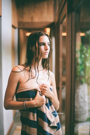 Leaked Emily feld  page private photo viral onlyfans