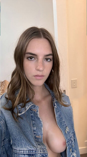 Leaked Emily feld  page private photo viral onlyfans