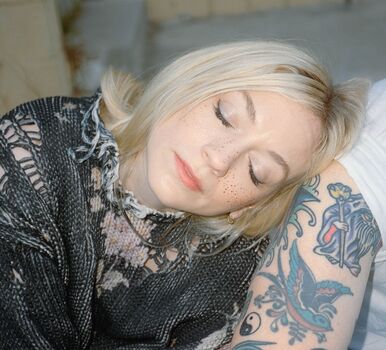 Emily Kinney