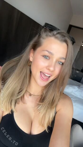 Leaked Emily maurer private photo viral onlyfans