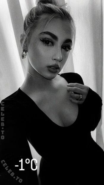 Leaked Emily mhl private photo viral onlyfans