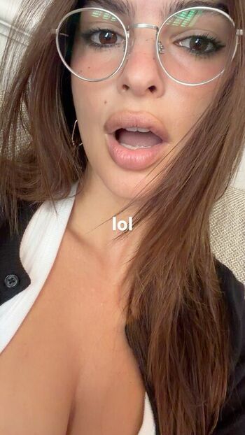Leaked Emily ratajkowski private photo viral onlyfans