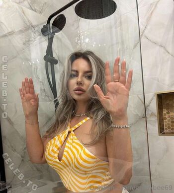 Leaked Emilybee private photo viral onlyfans