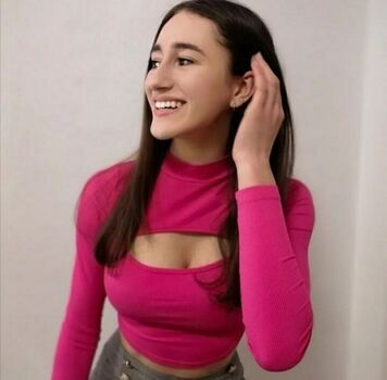 Leaked Emilyraymont private photo viral onlyfans