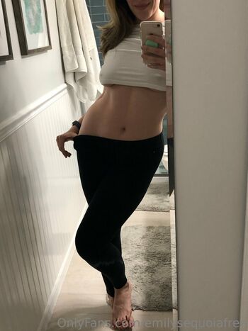 Leaked Emilysequoiafree private photo viral onlyfans