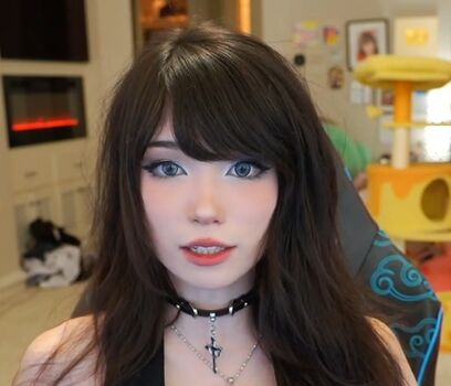 Leaked Emiru  page private photo viral onlyfans