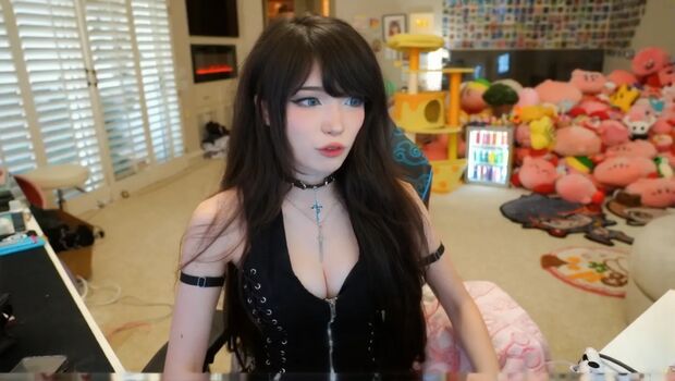 Leaked Emiru  page private photo viral onlyfans