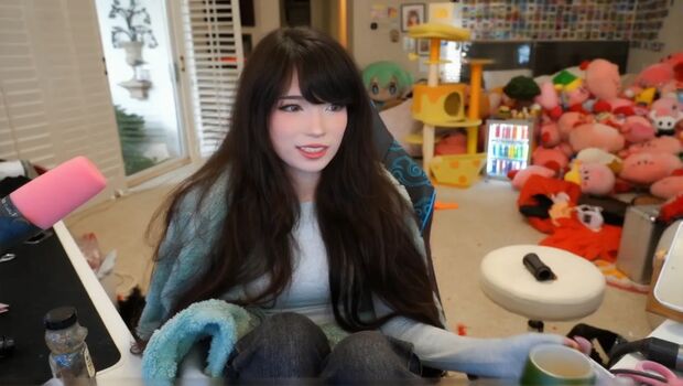 Leaked Emiru  page private photo viral onlyfans