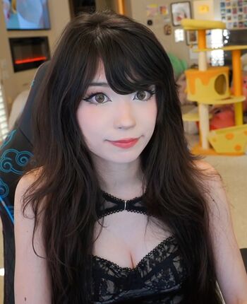 Leaked Emiru  page private photo viral onlyfans
