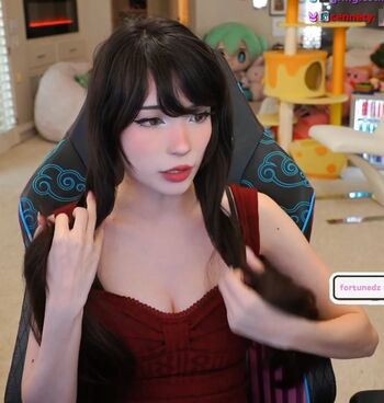 Leaked Emiru  page private photo viral onlyfans