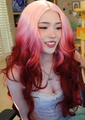 Leaked Emiru  page private photo viral onlyfans