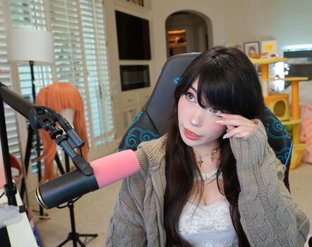 Leaked Emiru  page private photo viral onlyfans