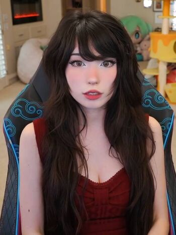 Leaked Emiru  page private photo viral onlyfans