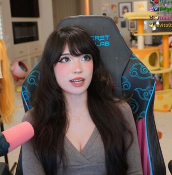Leaked Emiru  page private photo viral onlyfans