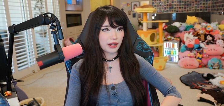 Leaked Emiru  page private photo viral onlyfans