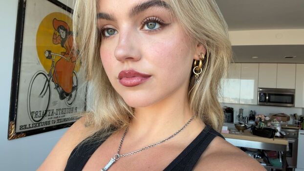 Leaked Emma brooks page private photo viral onlyfans