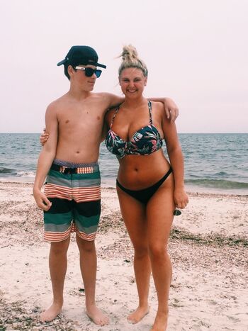 Leaked Emma burzynski page private photo viral onlyfans