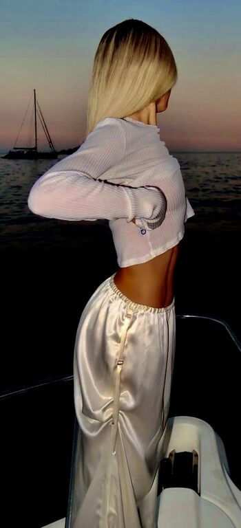 Leaked Emma houlmiere private photo viral onlyfans
