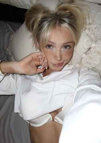 Leaked Emma louise  page private photo viral onlyfans
