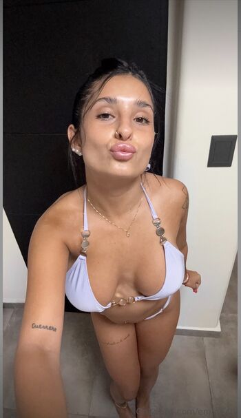 Leaked Emma lrt page private photo viral onlyfans