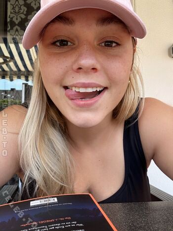 Leaked Emmadizzy private photo viral onlyfans