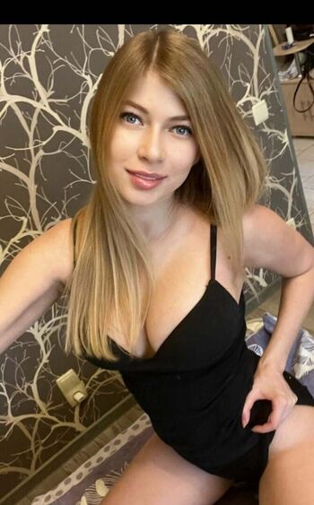 Leaked Emmakiss private photo viral onlyfans